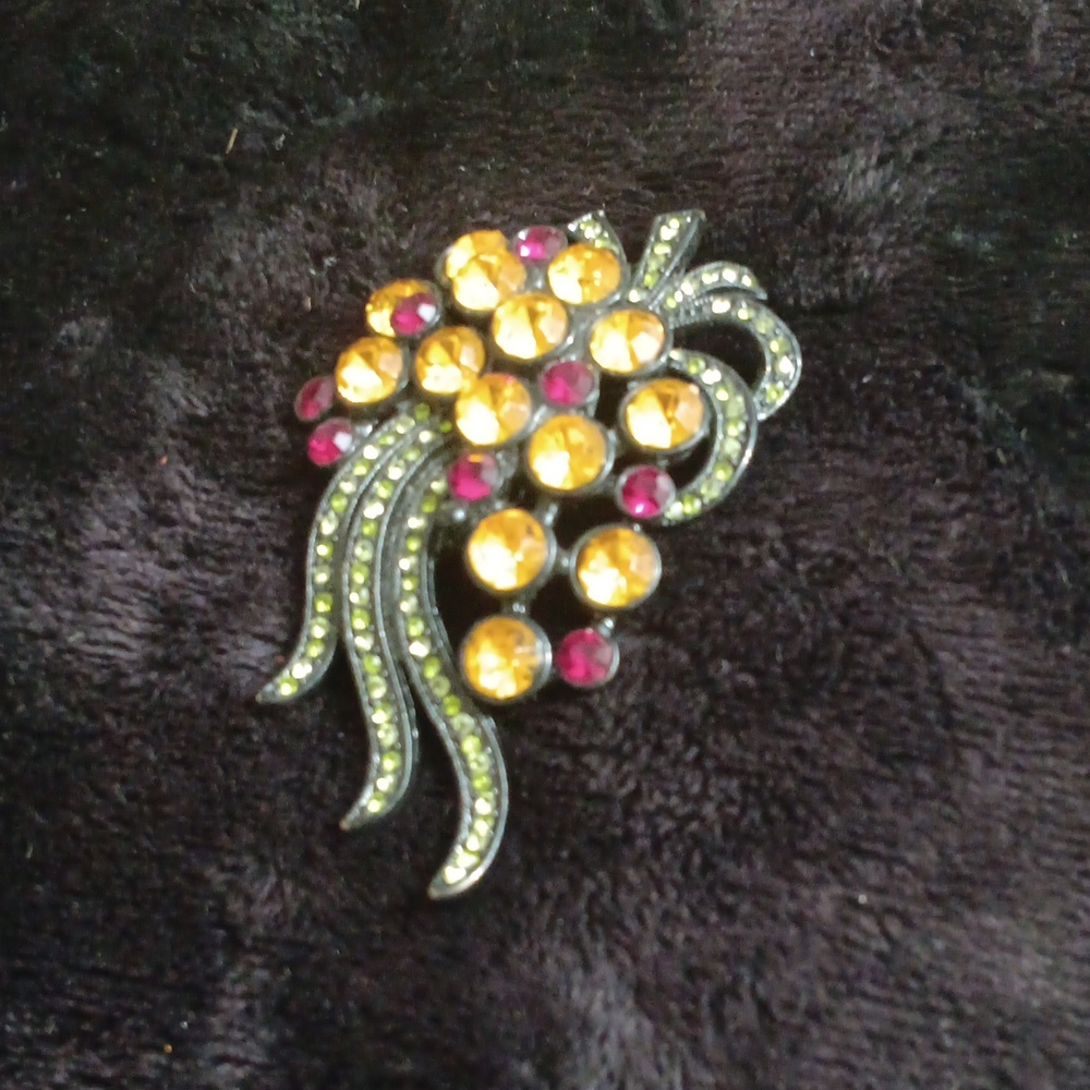 Gold and Ruby Colored Crystal Floral Brooch - Elegant Women's Jewelry